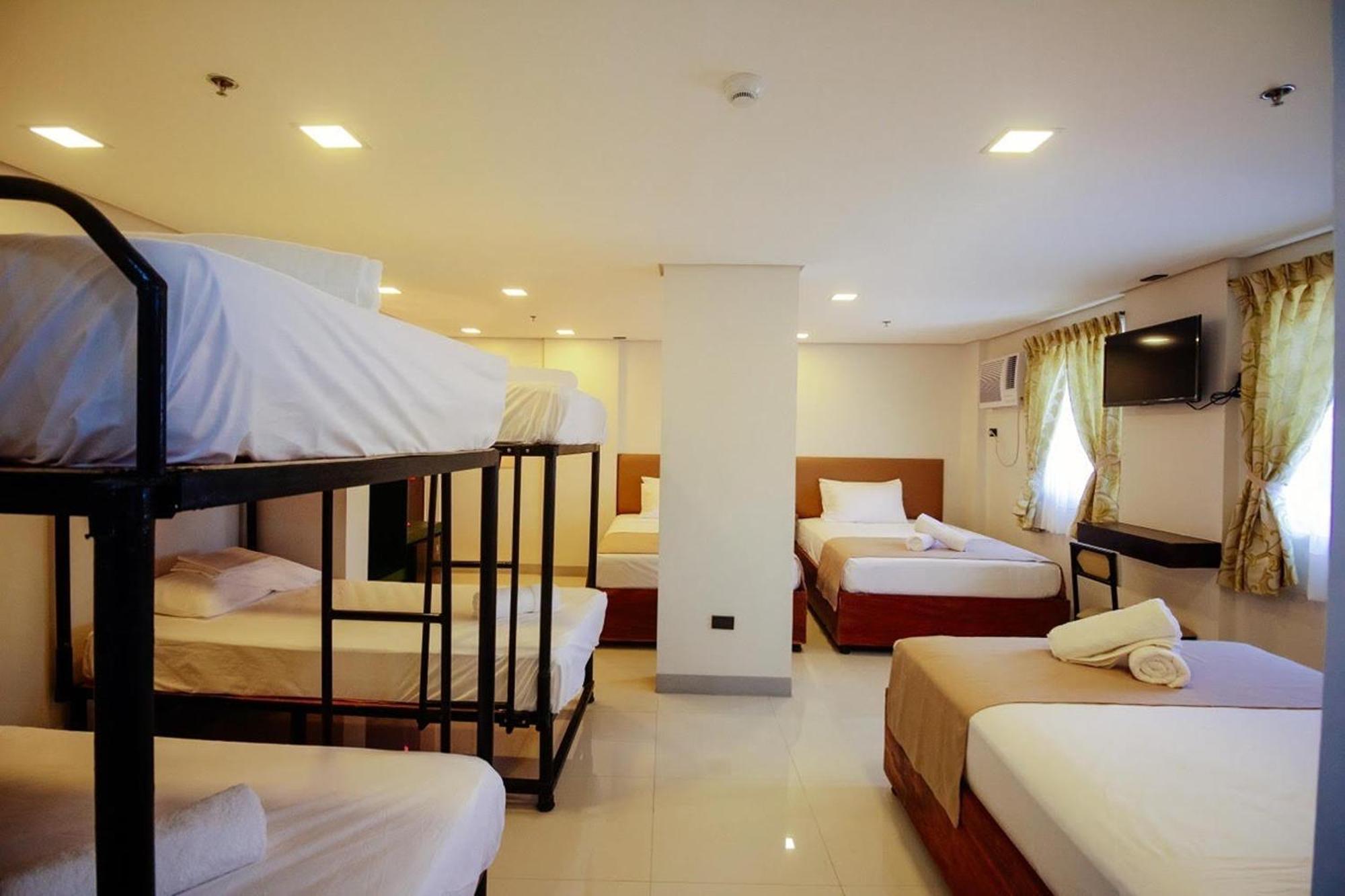 Belltower Csheli Suites Bantay - Vigan Luaran gambar