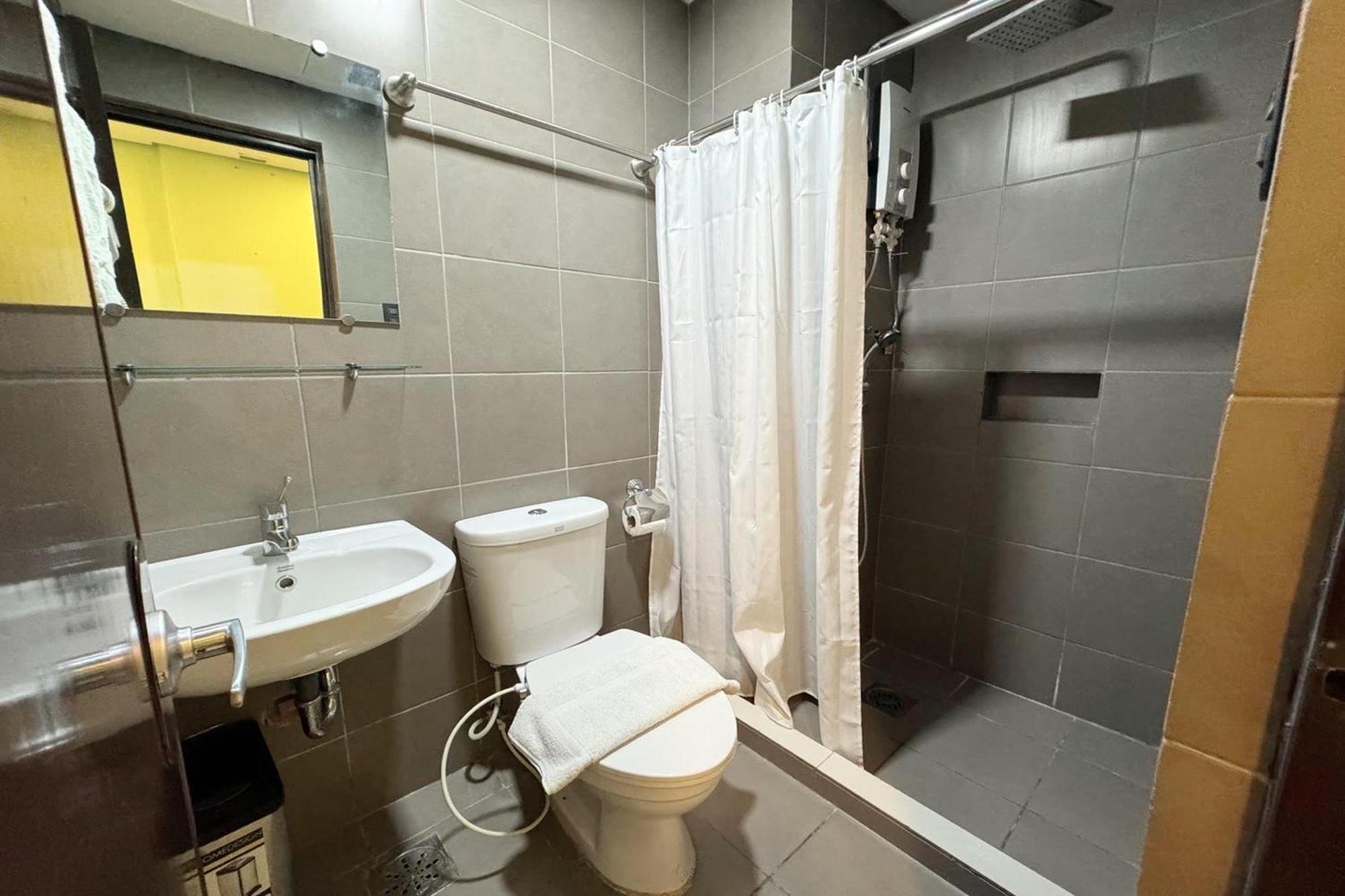Belltower Csheli Suites Bantay - Vigan Luaran gambar