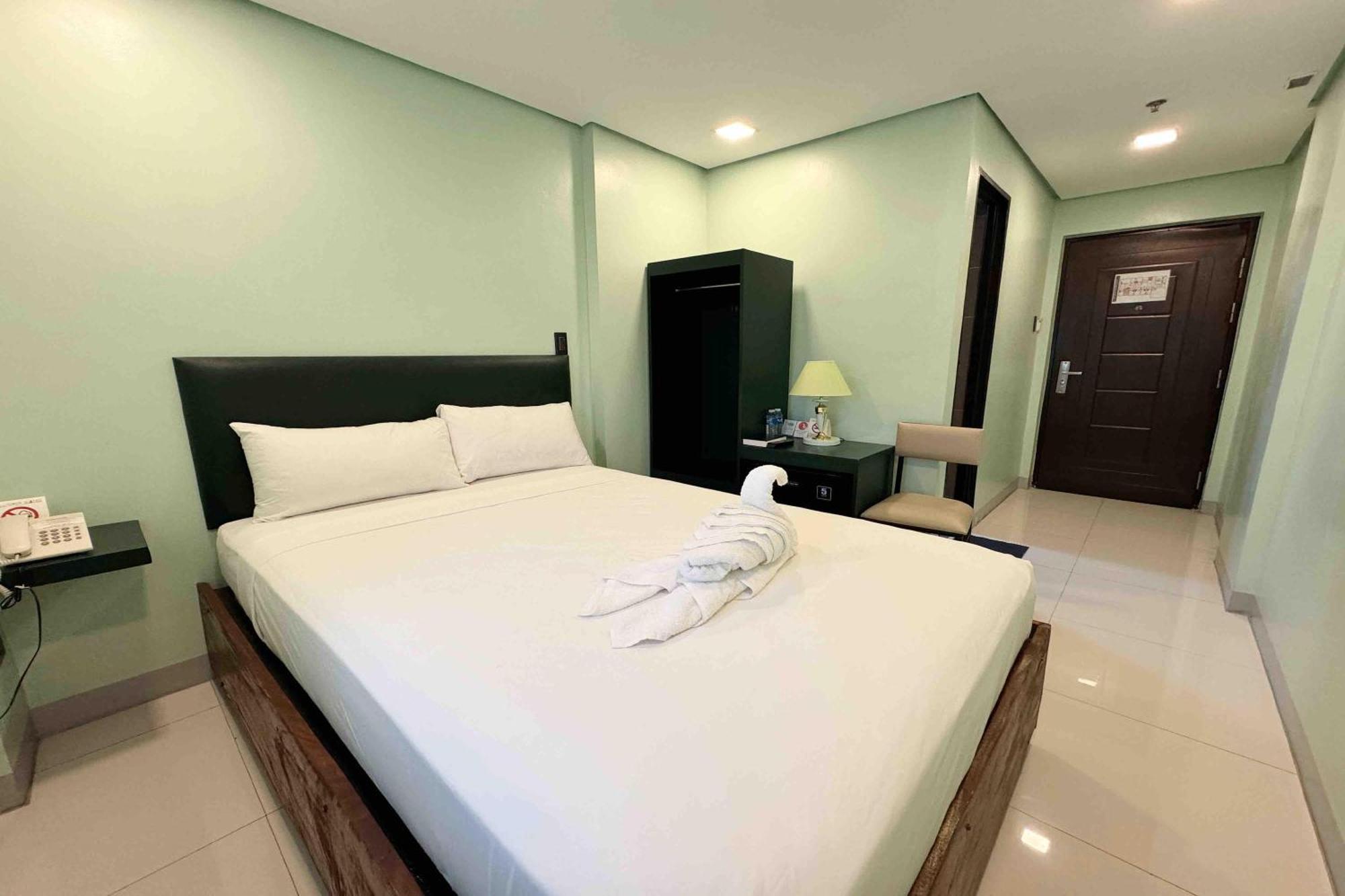 Belltower Csheli Suites Bantay - Vigan Luaran gambar