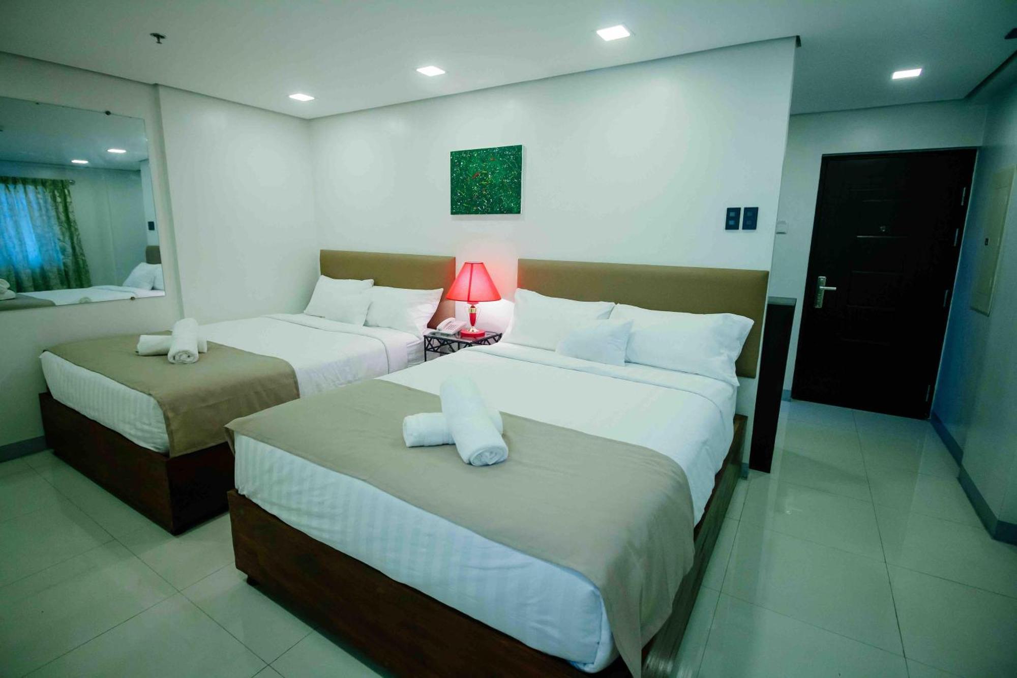 Belltower Csheli Suites Bantay - Vigan Luaran gambar
