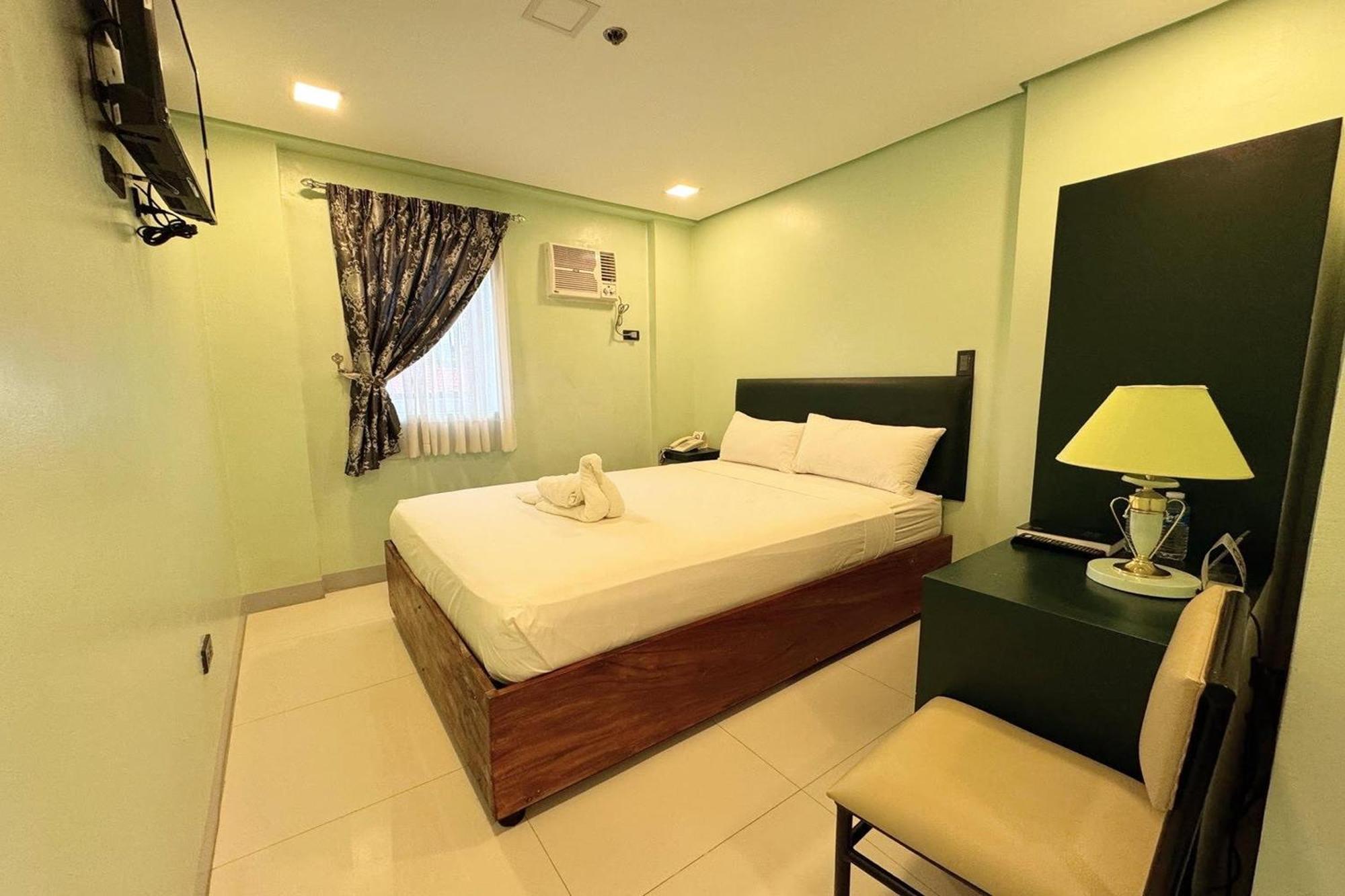 Belltower Csheli Suites Bantay - Vigan Luaran gambar