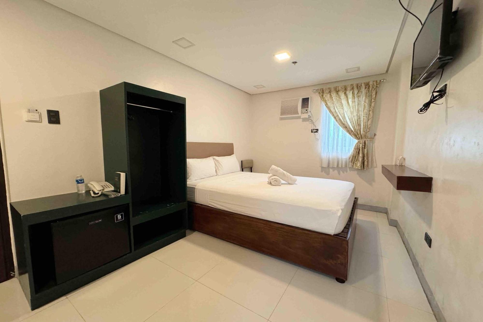 Belltower Csheli Suites Bantay - Vigan Luaran gambar