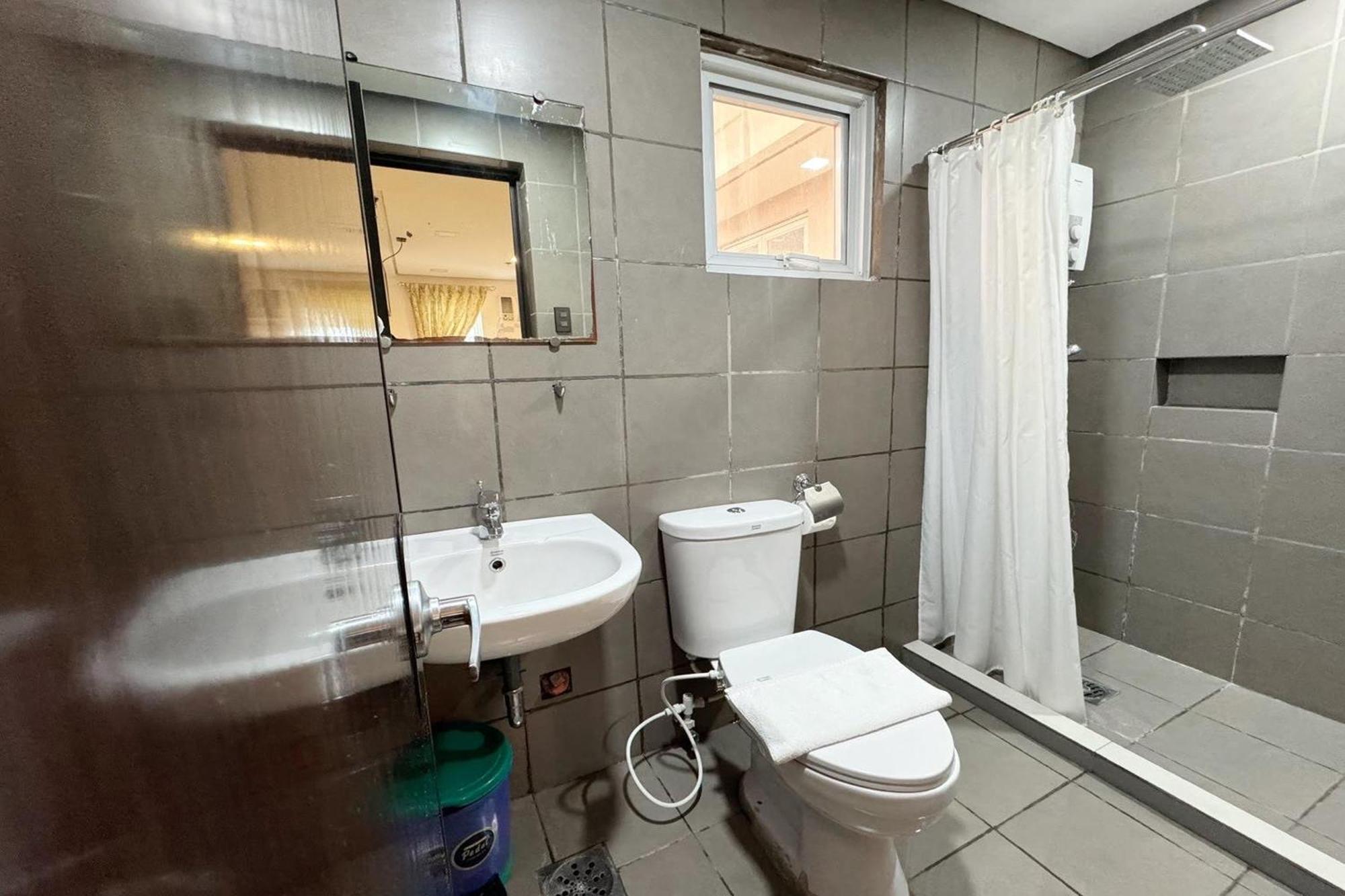 Belltower Csheli Suites Bantay - Vigan Luaran gambar